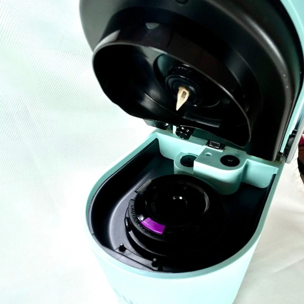 Keurig HOT BREWER K-MINI K-cup Single Serve Coffee Maker - Cool Aqua - Works